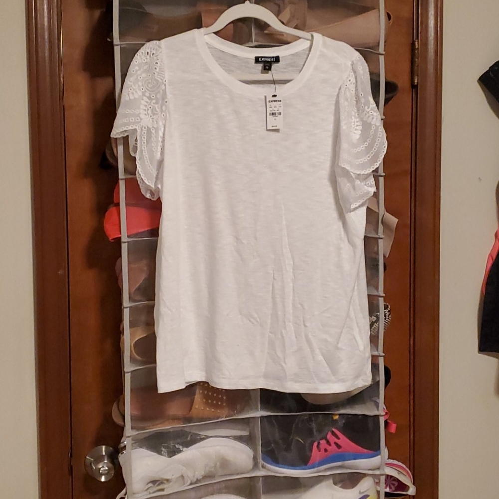 Express T-Shrit